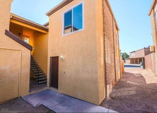 Property at 1511 Living Desert Dr Unit C, Las Vegas, NV 89119, 3 beds, 2.5 baths