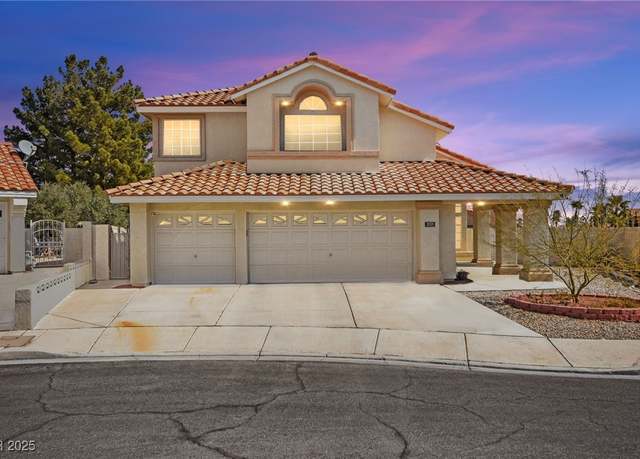 Property at 2021 Summit Pointe Dr, Las Vegas, NV 89117, 4 beds, 3 baths