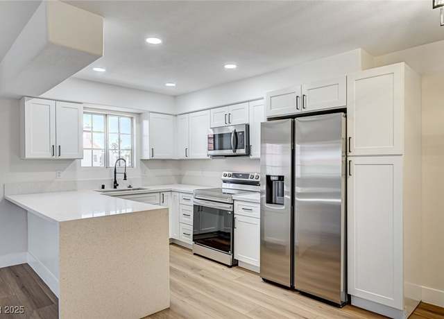 Property at 2725 S Nellis Blvd #2036, Las Vegas, NV 89121, 2 beds, 2 baths