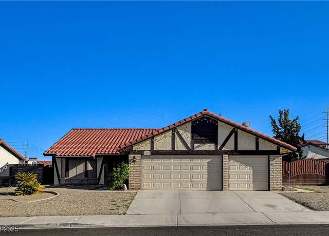 Property at 8517 Soneto Ln, Las Vegas, NV 89117, 4 beds, 2 baths