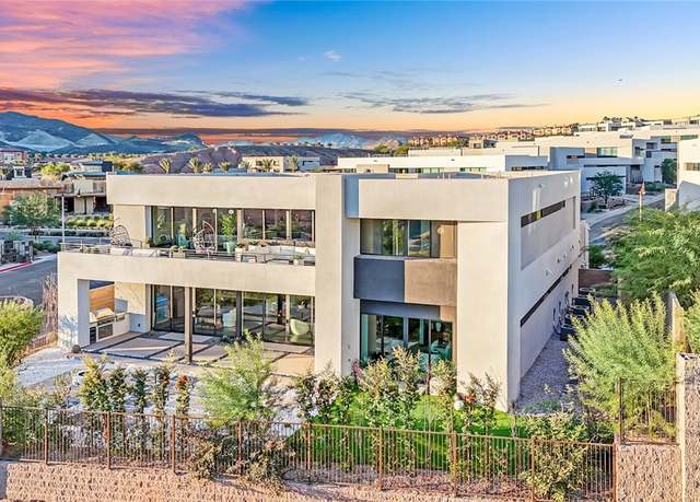 Property at 28 Rainbow Point Pl, Henderson, NV 89011, 4 beds, 4.5 baths