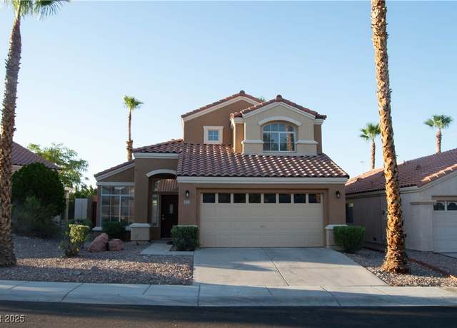 Property at 8012 Pottery Creek Dr, Las Vegas, NV 89128, 3 beds, 2.5 baths