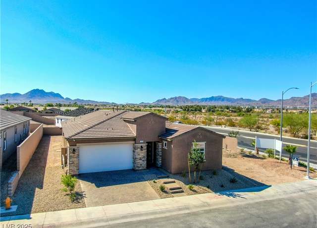 Property at 1005 Warsaw Ave, Henderson, NV 89015, 4 beds, 2.5 baths