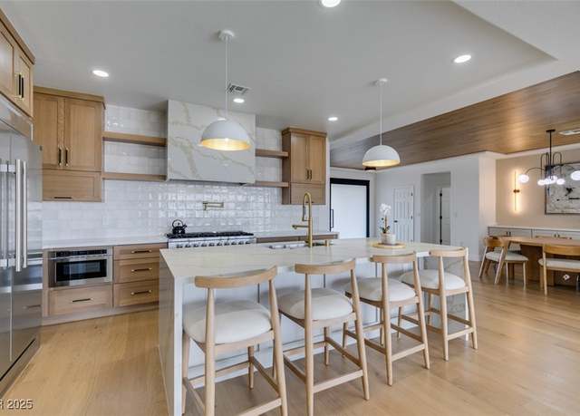 Property at 1736 Williamsport St, Henderson, NV 89052, 3 beds, 2.5 baths