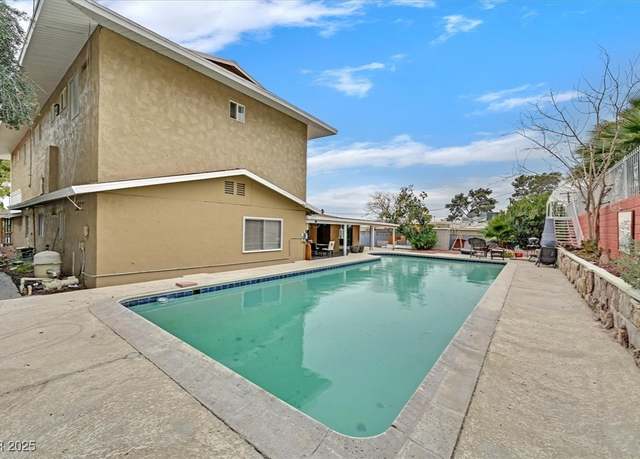 Property at 1904 Chapman Dr, Las Vegas, NV 89104, 6 beds, 3.5 baths
