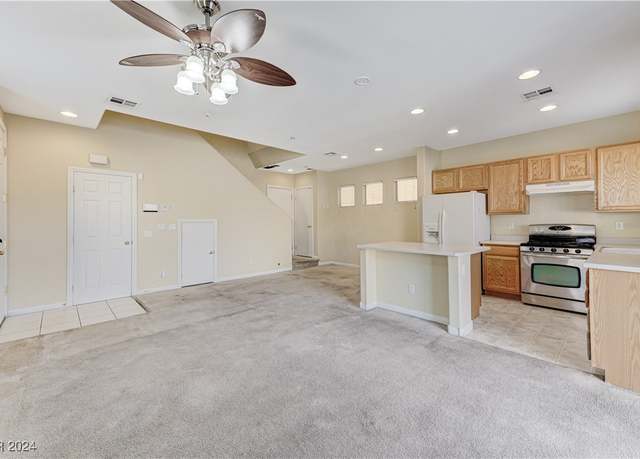 Property at 153 Sitka Spruce St, Henderson, NV 89015, 3 beds, 2.5 baths