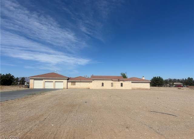 Property at 1430 Red Rock Dr, Pahrump, NV 89048, 6 beds, 5.5 baths
