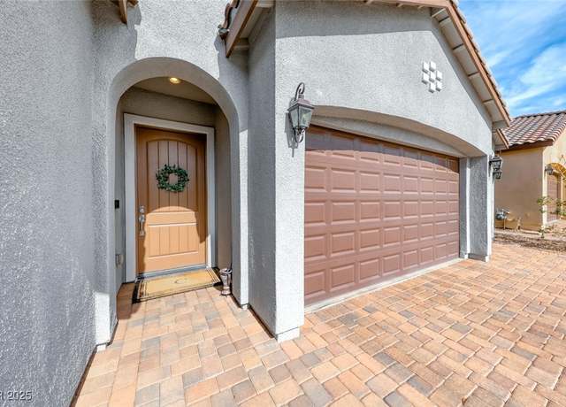 Property at 314 Meadow Brush Pl, Henderson, NV 89011, 3 beds, 3 baths