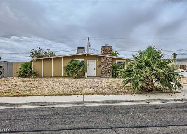 Property at 1607 Vegas Valley Dr, Las Vegas, NV 89169, 3 beds, 2 baths