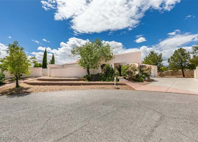 Property at 4765 N Grand Canyon Dr, Las Vegas, NV 89129, 4 beds, 3 baths