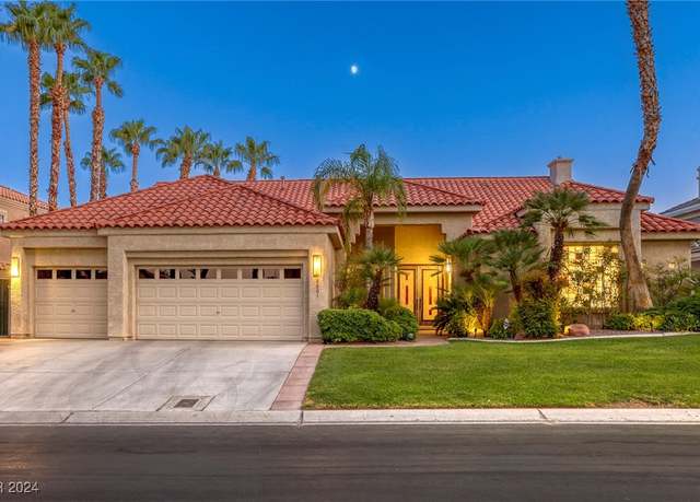 Property at 8801 Robinson Ridge Dr, Las Vegas, NV 89117, 3 beds, 3 baths