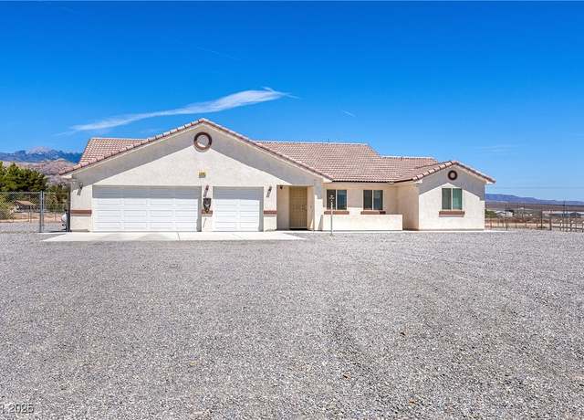 Property at 3391 Oakleaf Ave, Pahrump, NV 89048, 3 beds, 2 baths