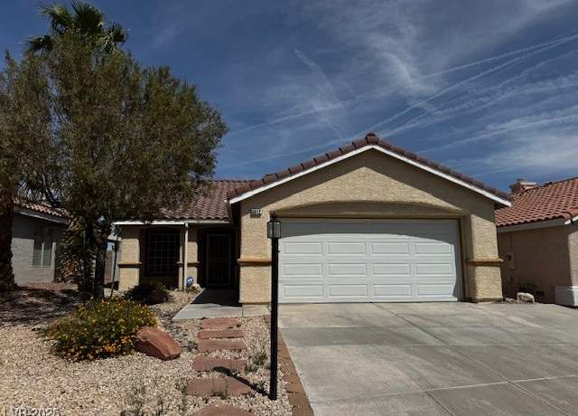 Property at 5512 Oakwood Ridge St, Las Vegas, NV 89130, 2 beds, 2 baths