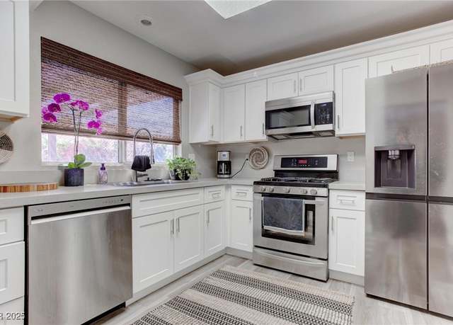 Property at 8801 Villa Ridge Dr, Las Vegas, NV 89134, 2 beds, 2 baths
