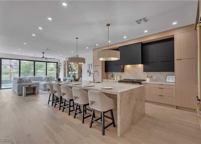 Property at 1995 Alcova Ridge Dr, Las Vegas, NV 89135, 3 beds, 3.5 baths