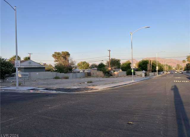Property at 200 N 18th St, Las Vegas, NV 89101