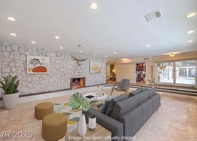 Property at 1420 S 8th St, Las Vegas, NV 89104, 6 beds, 5 baths