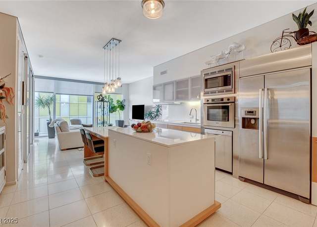Property at 3722 Las Vegas Blvd #1711, Las Vegas, NV 89158, 1 bed, 1 bath