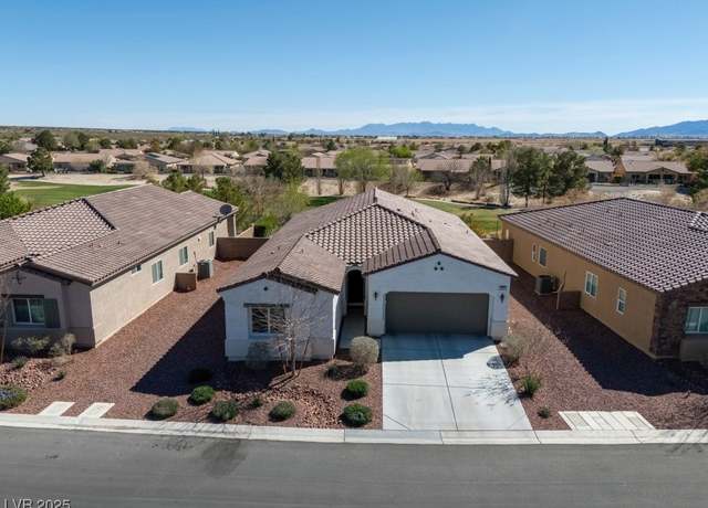 Property at 5675 E La Campana Dr, Pahrump, NV 89061, 3 beds, 2 baths