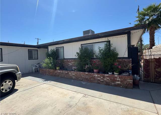 Property at 6117 Cromwell Cir, Las Vegas, NV 89107, 3 beds, 2 baths