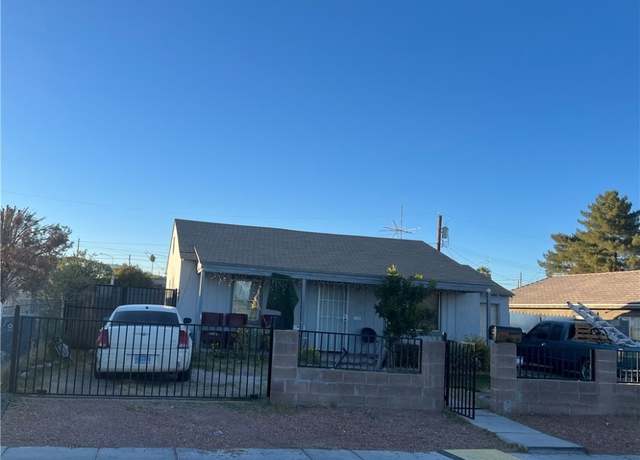 Property at 212 S 16th St, Las Vegas, NV 89101, 3 beds, 1 bath