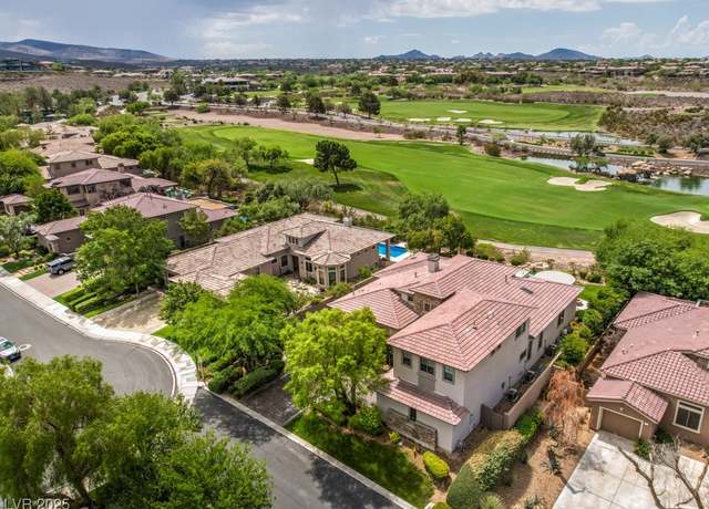 Property at 5 Clear Crossing Trl, Henderson, NV 89052, 6 beds, 4.5 baths