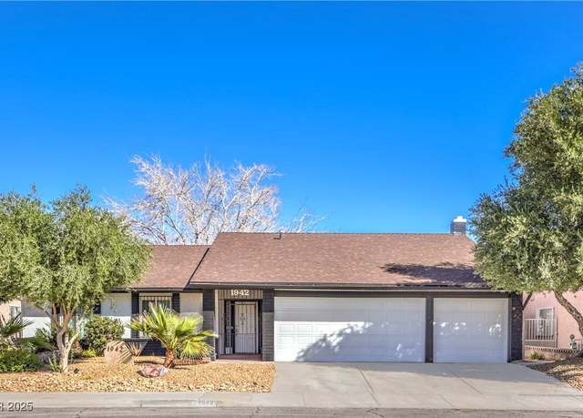 Property at 1942 Hallwood Dr, Las Vegas, NV 89119, 3 beds, 2 baths