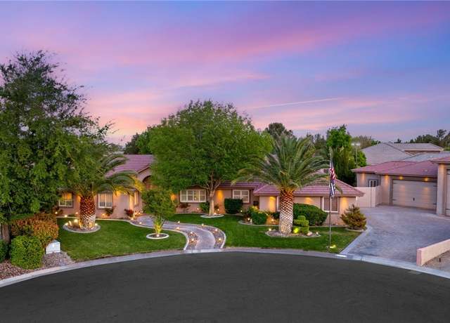 Property at 8275 W Craig Rd, Las Vegas, NV 89129, 4 beds, 2.5 baths