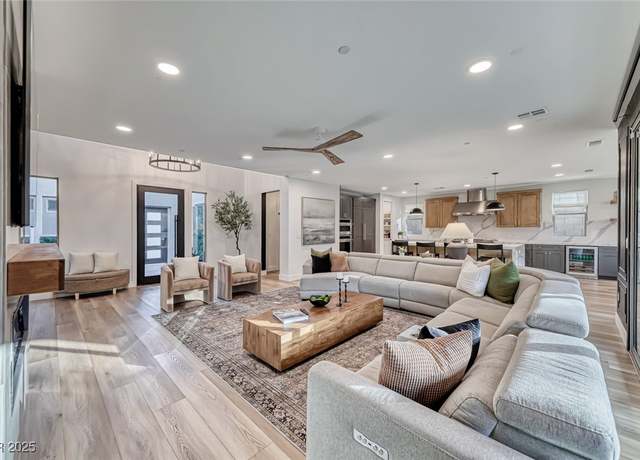 Property at 365 Crown Mesa Ave, Las Vegas, NV 89138, 6 beds, 5.5 baths