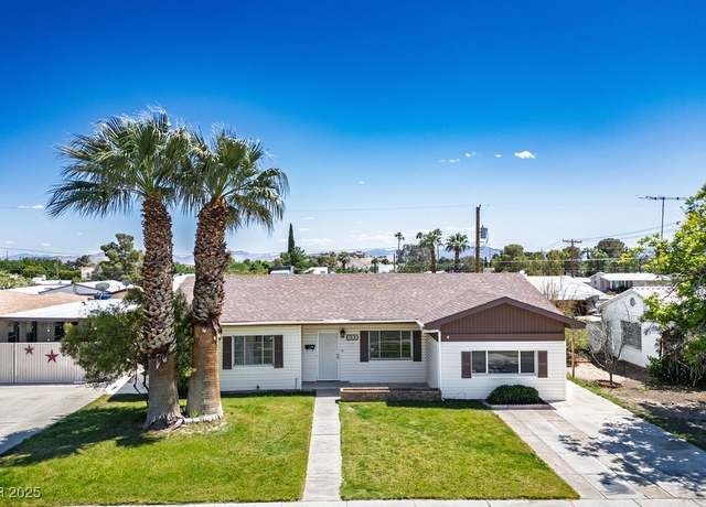 Property at 633 5th St, Boulder City, NV 89005, 3 beds, 2 baths