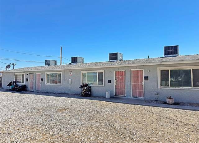 Property at 718 W Wilson Ave, Las Vegas, NV 89106, 4 beds, 4 baths
