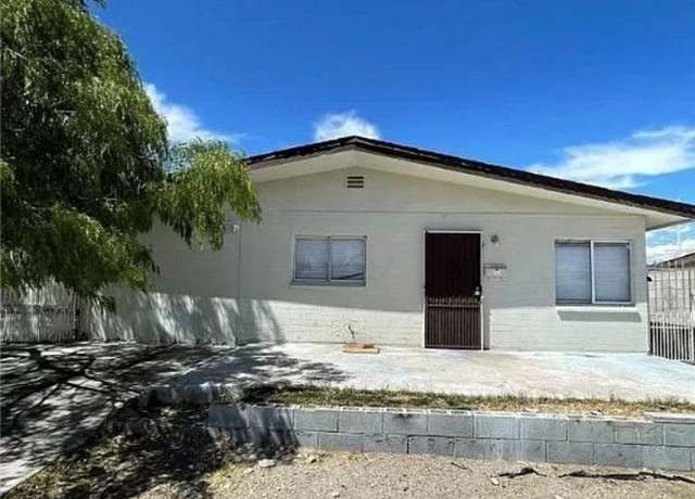 Property at 5128 Forrest Hills Ln, Las Vegas, NV 89108, 3 beds, 2 baths
