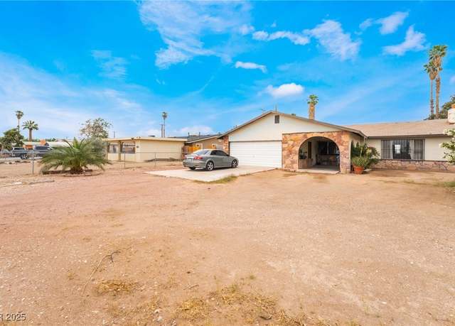 Property at 1733 N Michael Way, Las Vegas, NV 89108, 3 beds, 2 baths