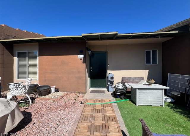 Property at 111 E Van Wagenen St, Henderson, NV 89015, 1 bed, 1 bath
