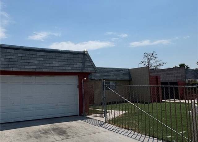 Property at 6229 W Oakey Blvd, Las Vegas, NV 89146, 3 beds, 2 baths