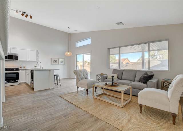 Property at 4331 Golden Palomino Ln, North Las Vegas, NV 89032, 3 beds, 2 baths