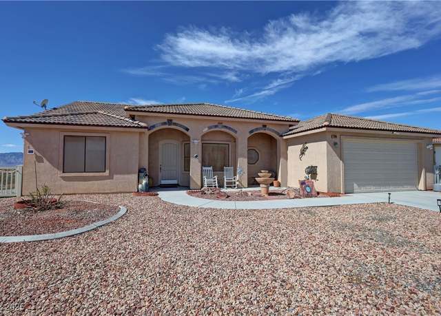 Property at 2300 S Washoe Ave, Pahrump, NV 89048, 3 beds, 2 baths