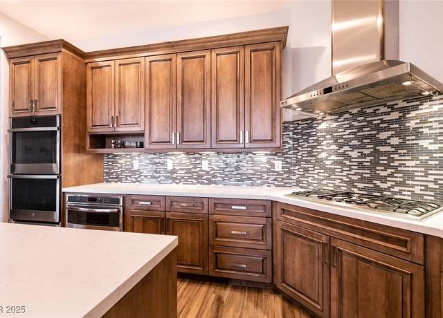 Property at 7416 Redhead Dr, North Las Vegas, NV 89084, 5 beds, 4 baths