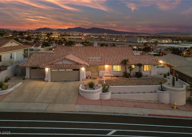 Property at 1060 Calico Ridge Dr, Henderson, NV 89011, 2 beds, 2 baths