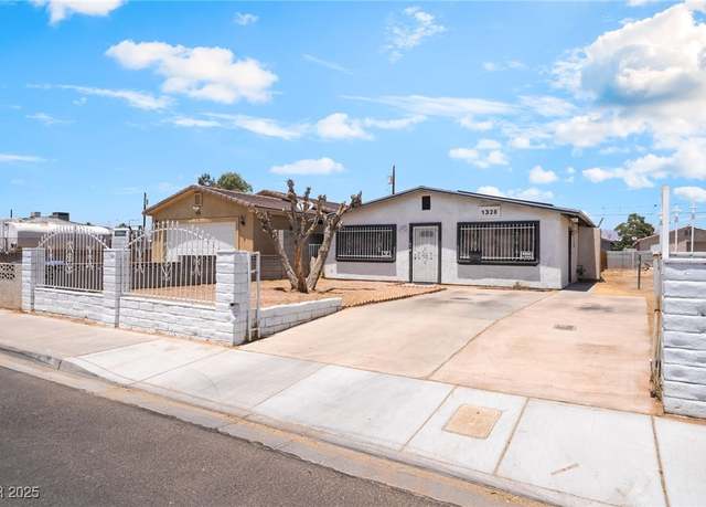 Property at 1328 Balzar Ave, Las Vegas, NV 89106, 4 beds, 2 baths