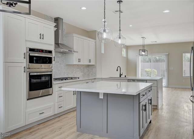 Property at 2603 Savannah Springs Ave, Henderson, NV 89052, 2 beds, 2 baths