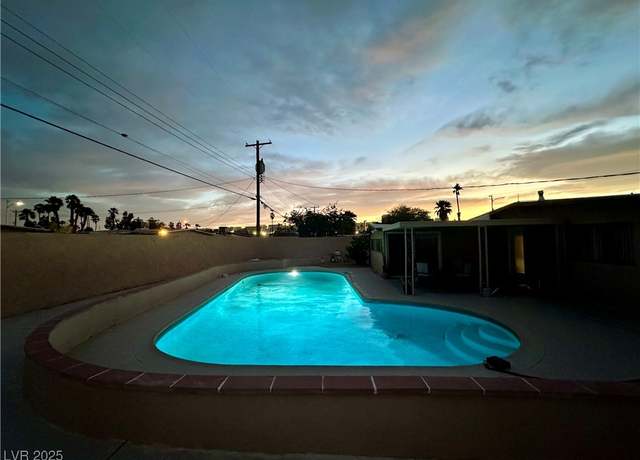 Property at 1615 Palora Ave, Las Vegas, NV 89169, 3 beds, 2 baths