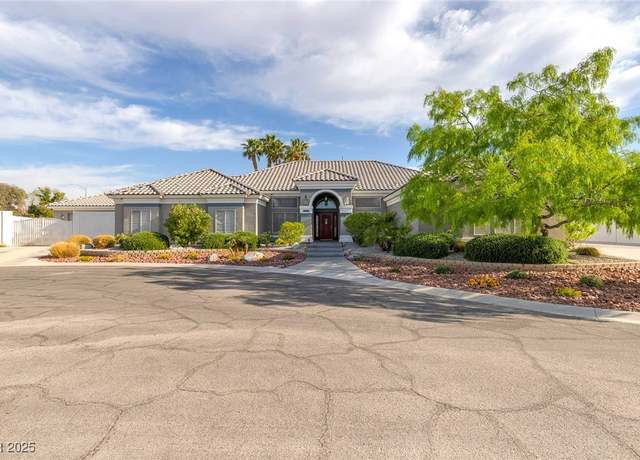Property at 3684 Mooncrest Cir, Las Vegas, NV 89129, 4 beds, 3.5 baths