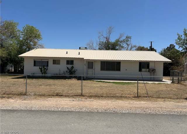 Property at 585 W Ingram Ave, Overton, NV 89040, 3 beds, 1.5 baths