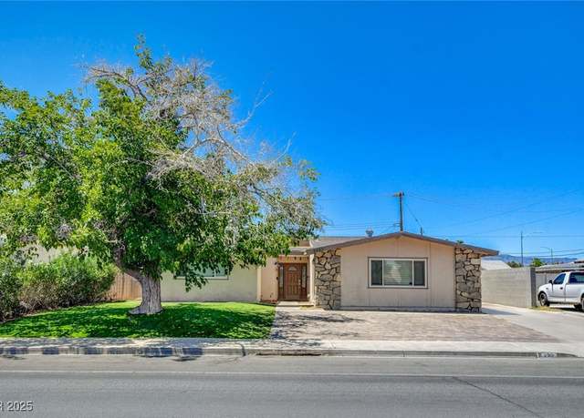 Property at 2337 N Michael Way, Las Vegas, NV 89108, 5 beds, 2 baths