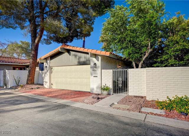 Property at 1905 Plaza Del Padre, Las Vegas, NV 89102, 3 beds, 2 baths