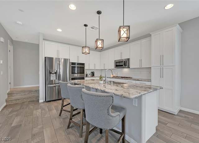 Property at 169 Volti Subito Way, Henderson, NV 89011, 3 beds, 2.5 baths