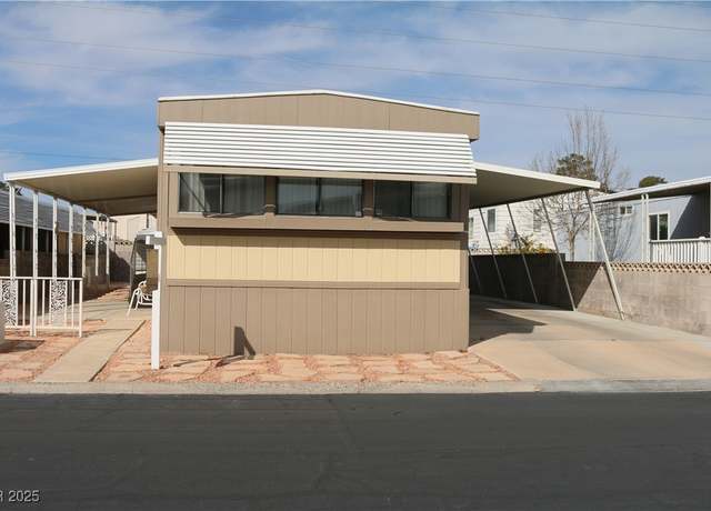 Property at 4633 Royal Ridge Blvd, Las Vegas, NV 89103, 2 beds, 2 baths