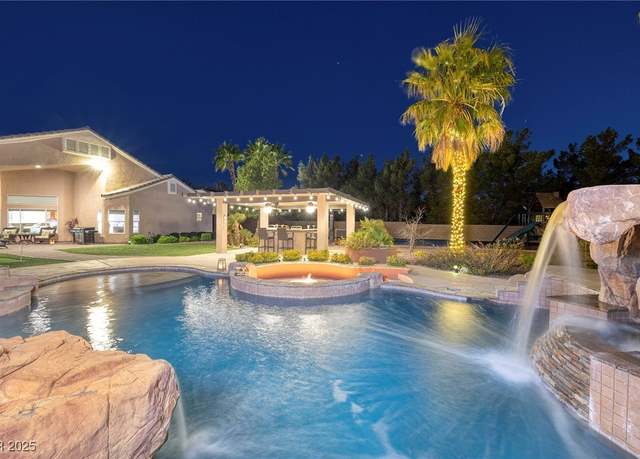 Property at 382 Chaplin Cove Ave, Las Vegas, NV 89183, 4 beds, 4 baths