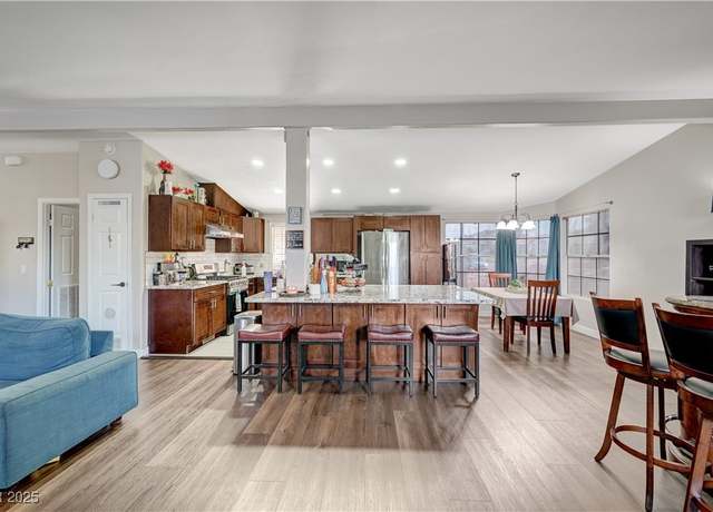 Property at 508 Topaz Ave, Henderson, NV 89015, 2 beds, 2 baths